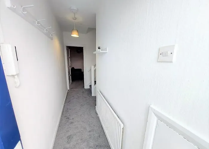 3 Bedroom Flat In Hoxton London
